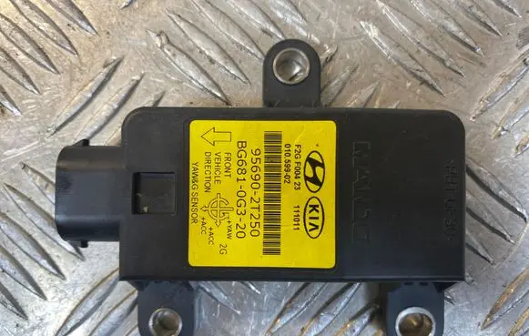 Hyundai i40 ESP acceleration yaw rate sensor 956902T250 01059902 BG6810G320