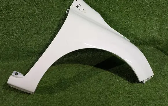 Renault Clio IV Fender 