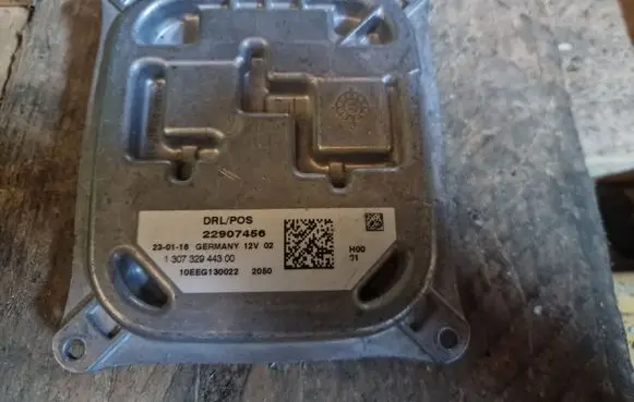 Chevrolet Camaro Headlight ballast module Xenon 22907456