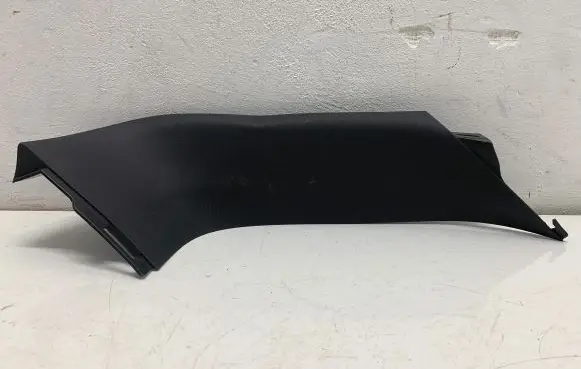 Opel Astra K Tailgate trim 39097933 331883181