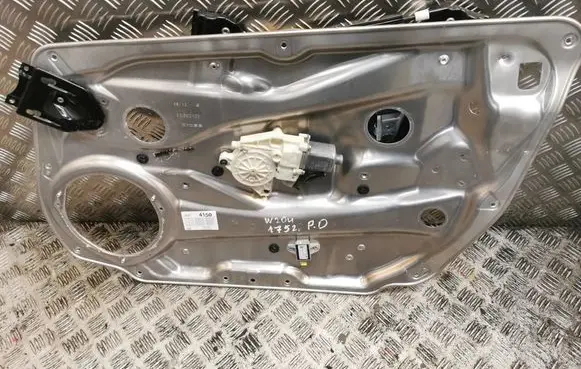 Mercedes-Benz C W204 Front door window regulator with motor A2048201902 2048201902