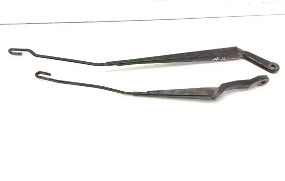 Peugeot 206 Front wiper blade arm 4282