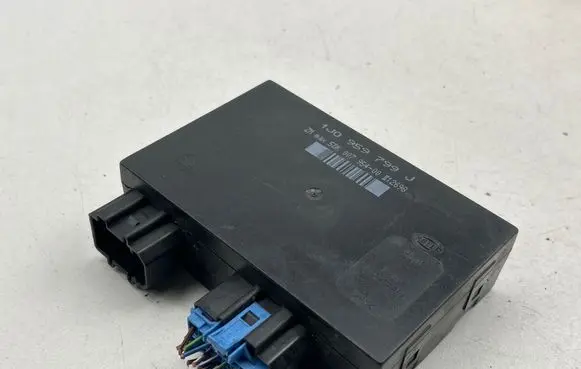 Volkswagen Golf IV Comfort/convenience module 1J0959799J 5DK00795400