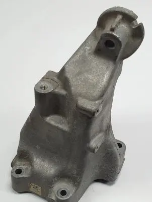 Mercedes-Benz C W204 Engine mounting bracket A6512233504
