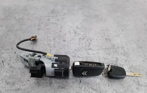 Citroen C4 II Ignition lock N0502455N0503825
