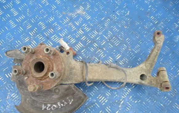 Audi A6 Allroad C5 Front wheel hub spindle knuckle
