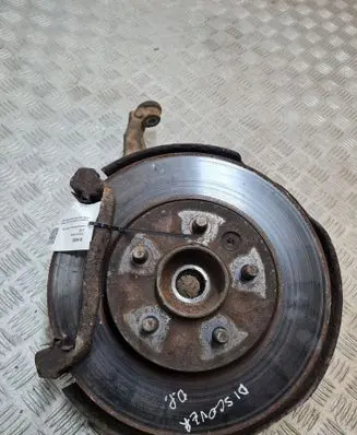 Land Rover Discovery 3 - LR3 Front wheel hub 