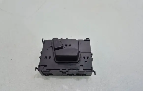 Alfa Romeo Stelvio Seat control switch 50558699