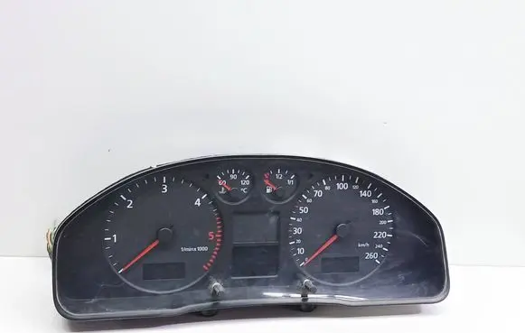 Audi A4 S4 B5 8D Speedometer (instrument cluster) 8D0920900