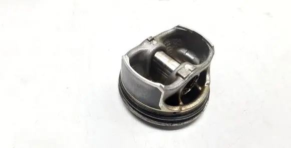 BMW 3 E92 E93 Piston 