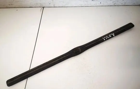 Opel Omega B1 Front sill trim cover 90460888