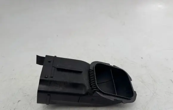 BMW 8 G16 Air intake duct part 7852377 13717852377
