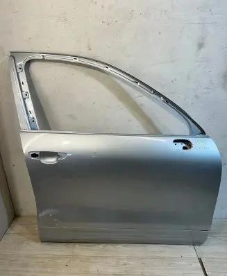 Porsche Cayenne (92A) Front door
