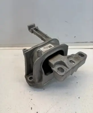 Skoda Kamiq Engine mount bracket 2Q0199262BN 03092020 52106