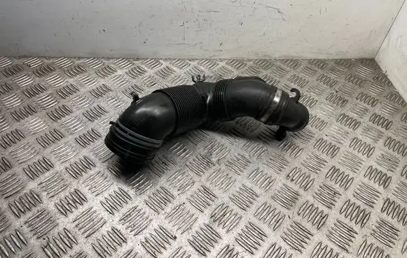 Skoda Superb B6 (3T) Air intake duct part 3C0129654P 3C0129654A