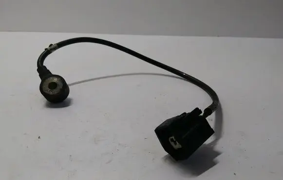 Ford Focus Detonation knock sensor 1072086B