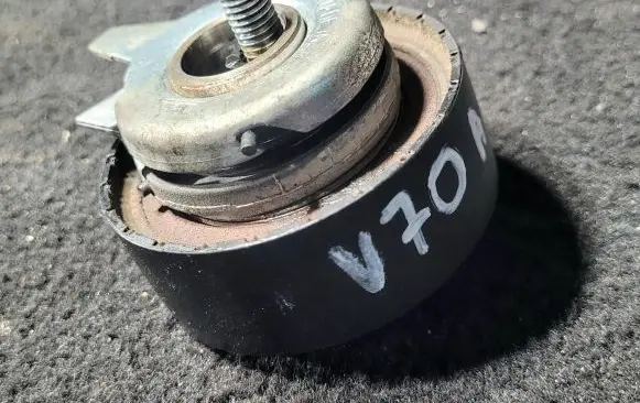 Volvo V70 Timing belt tensioner pulley 979278