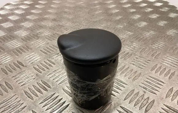 Ashtray (front)