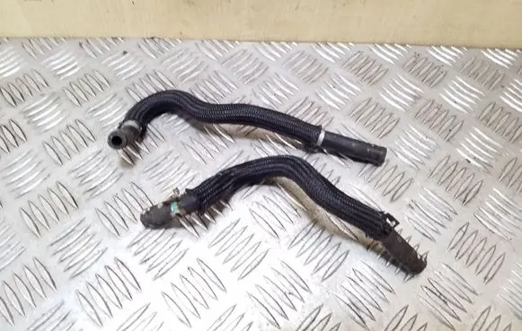 Engine coolant pipe/hose