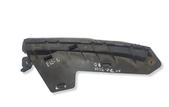 Volvo XC70 Front bumper mounting bracket 30796388