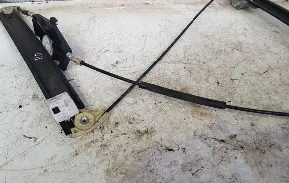 Audi A4 S4 B7 8E 8H Front window lifting mechanism without motor