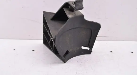 Mercedes-Benz Vito Viano W639 Other engine bay part A6395011320