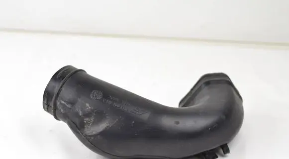 Air intake hose/pipe