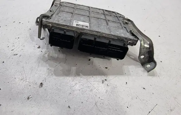 Toyota Verso Engine control unit/module 896610F121 MB2759001461
