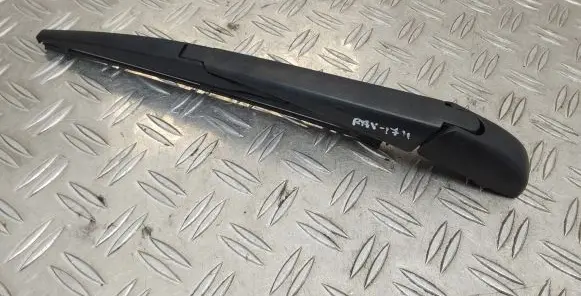 Toyota RAV 4 (XA40) Rear wiper blade 
