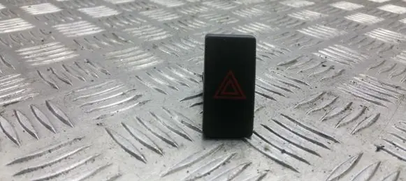 Toyota Avensis T270 Hazard light switch