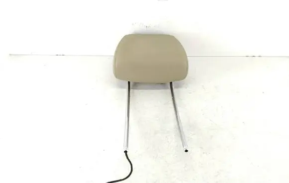 Mercedes-Benz E W212 Front seat headrest 1165179