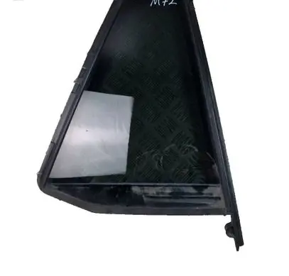 BMW 5 G30 G31 G38 Rear vent window glass 7336996 7387460