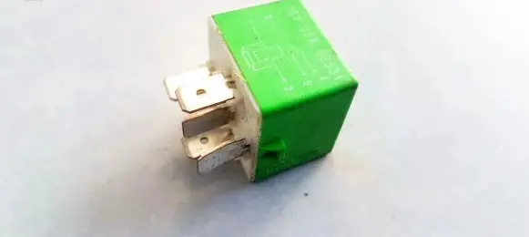 Peugeot 406 Other relay 12V35A03531