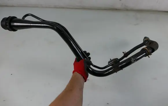 Honda CR-V Fuel tank filler neck pipe 