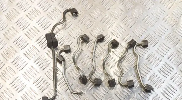 BMW 5 E60 E61 Fuel injector supply line/pipe 14188447