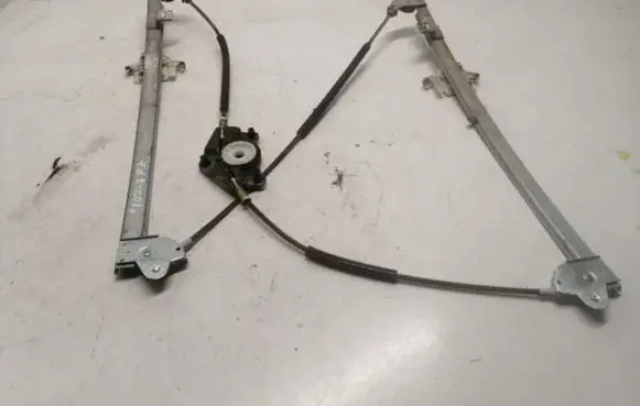 Peugeot 807 Front window lifting mechanism without motor 1485312080 14032005