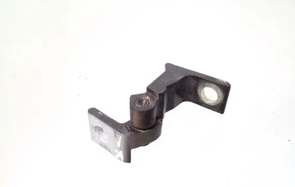 Audi A3 S3 8V Front door lower hinge 8X0831403E