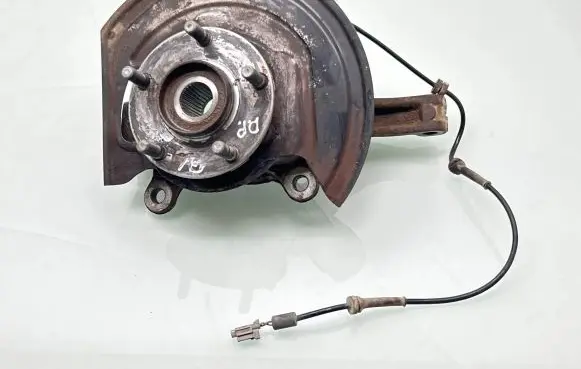 Nissan Qashqai Front wheel hub 40014JD040