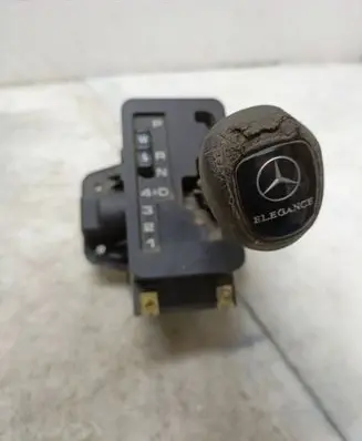 Mercedes-Benz C W202 Gear shifter/selector A1402670637