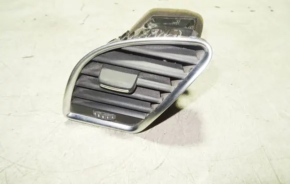 Audi A5 8T 8F Dashboard side air vent grill/cover trim 8T2820901
