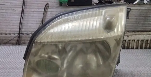 Nissan X-Trail T30 Headlight/headlamp W5W12V5W