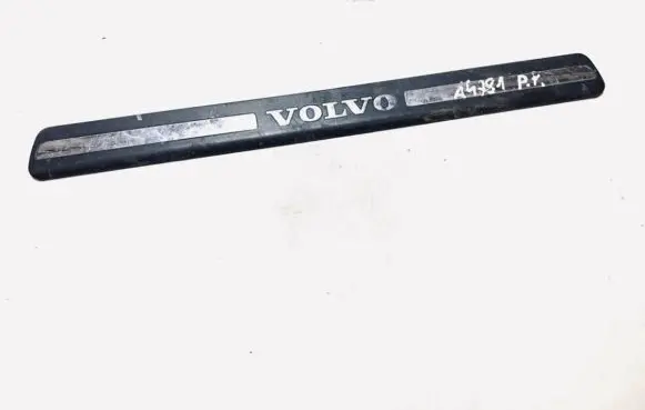 Volvo XC90 Front sill trim cover 8659960
