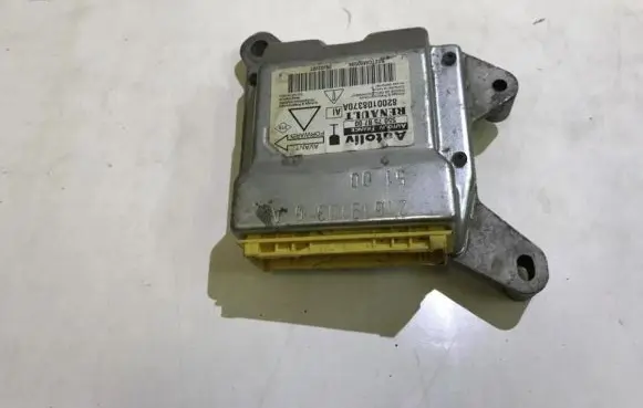 Renault Laguna II Airbag control unit/module 8200108370a 550758700