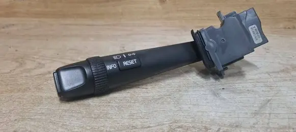 Volvo V70 Indicator stalk 30658618