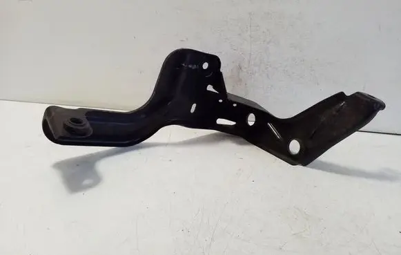 Audi A6 S6 C6 4F Intercooler pipe mounting bracket 4F0145814G