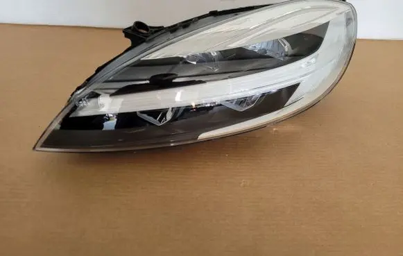 Volvo V40 Headlight/headlamp 32228483