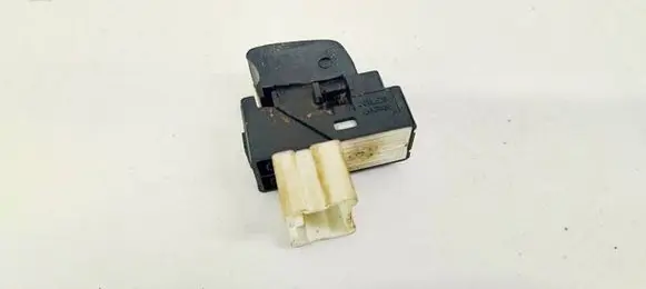 Volkswagen PASSAT B5 Electric window control switch