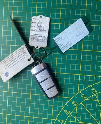 Volkswagen PASSAT B6 Ignition key/card 3C0959752AD