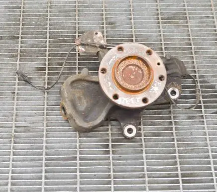 Mercedes-Benz Sprinter W906 Front wheel hub