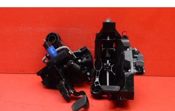 Renault Trafic I Accelerator throttle pedal 465016415R
